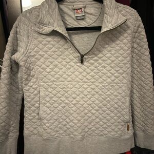 Gray Quilted Pullover 1/4 Zipper like new.